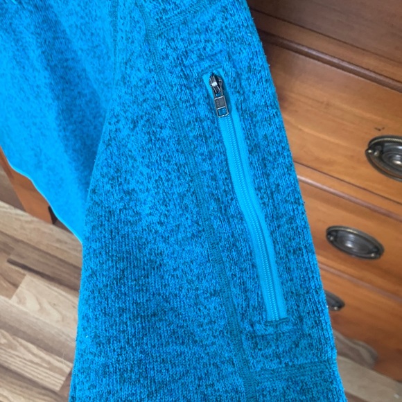 Patagonia Turquoise Fleece Pullover - Picture 4 of 5